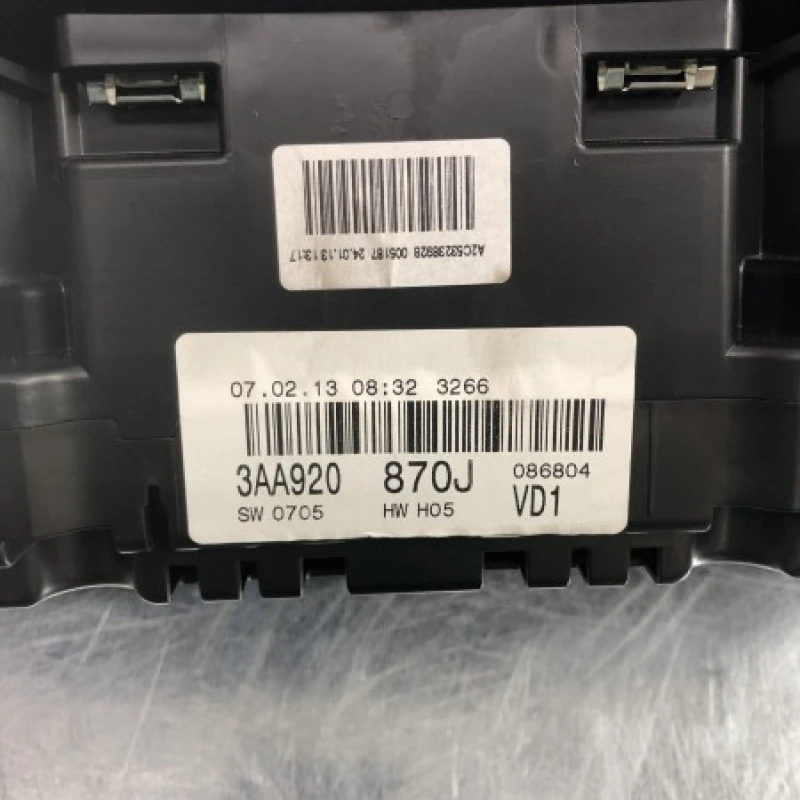Ceas bord / Volkswagen Passat B7 2013 / Audio si electronice