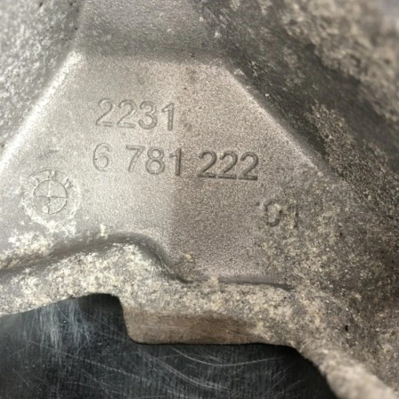 Suport cutie / BMW Seria 5 F11 2013 / Motor, racire si evacuare