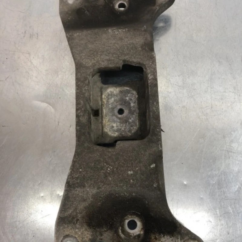 Suport cutie / BMW Seria 5 F11 2013 / Motor, racire si evacuare