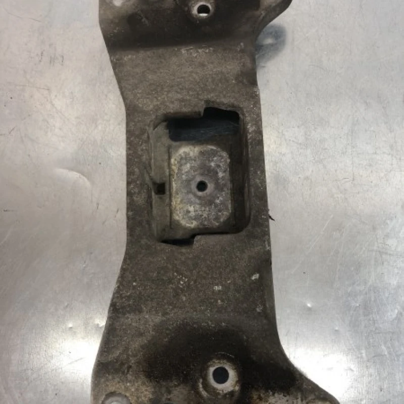 Suport cutie / BMW Seria 5 F11 2013 / Motor, racire si evacuare
