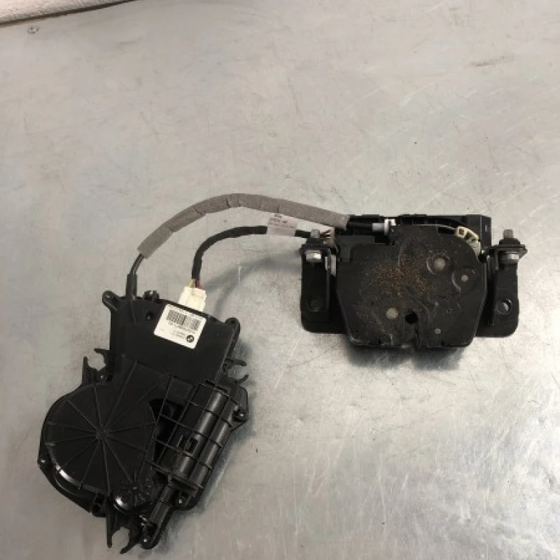 Iala broasca haion soft close / BMW Seria 5 F11 2013 / Audio si electronice