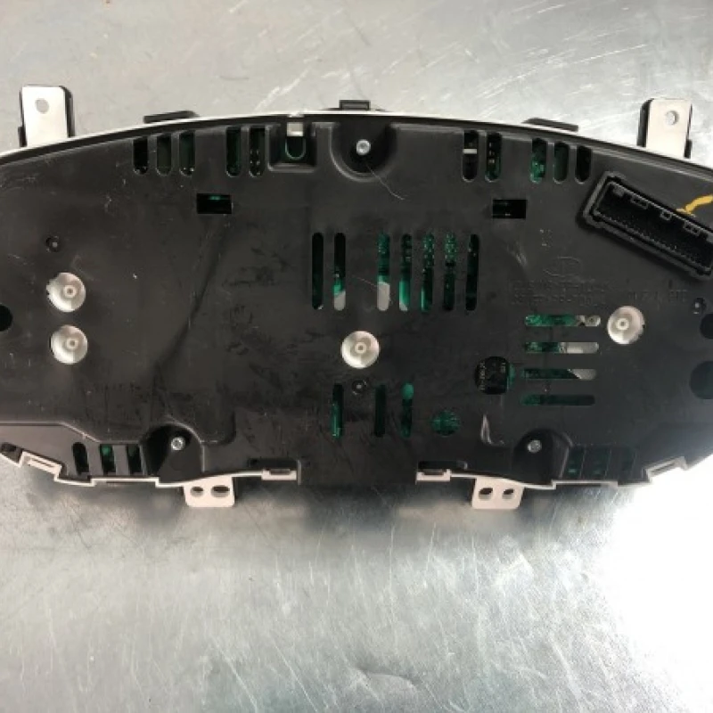 Ceas bord / Kia Sorento Sorento 2013 / Audio si electronice