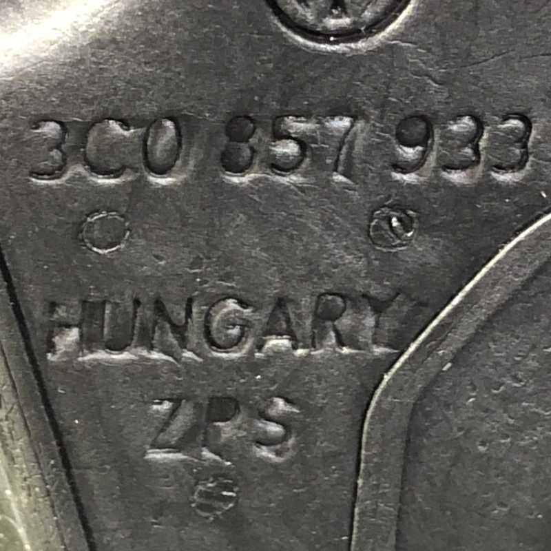 Oglinda stanga / Volkswagen Passat B7 2013 / Caroserie, oglinzi si faruri