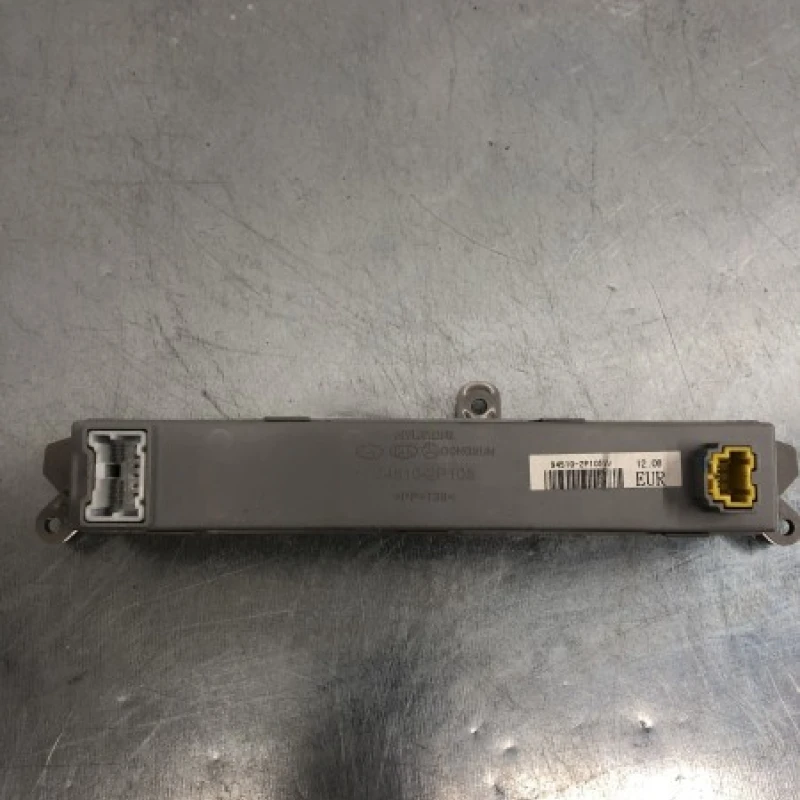 Ceas digital / Kia Sorento Sorento 2013 / Audio si electronice