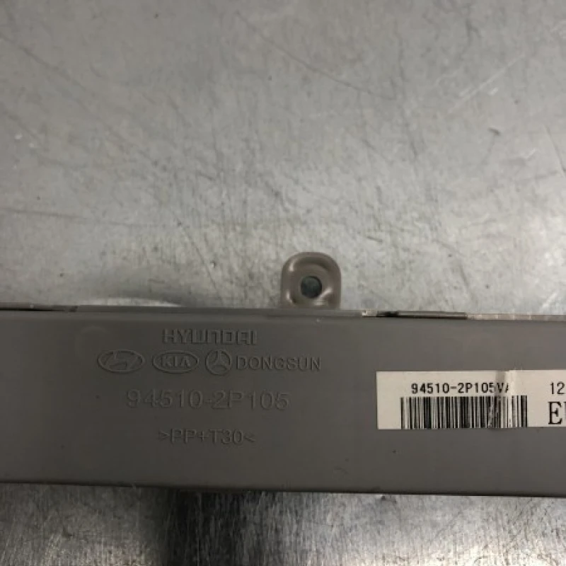 Ceas digital / Kia Sorento Sorento 2013 / Audio si electronice