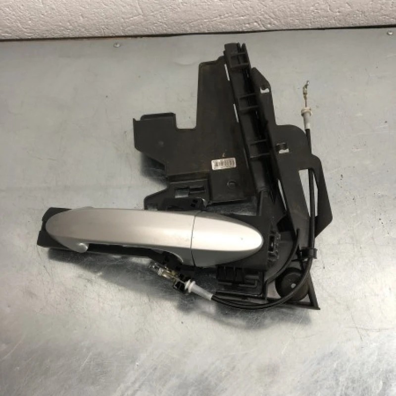 Maner usa dreapta fata / Ford Focus MK3 2011 / Caroserie, oglinzi si faruri