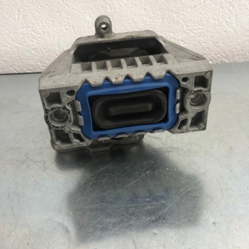 Suport tampon motor / BMW Seria 5 F11 2010 / Motor, racire si evacuare