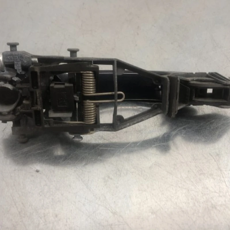 Maner usa stanga spate / Volkswagen Golf Plus MK5 2008 / Caroserie, oglinzi si faruri