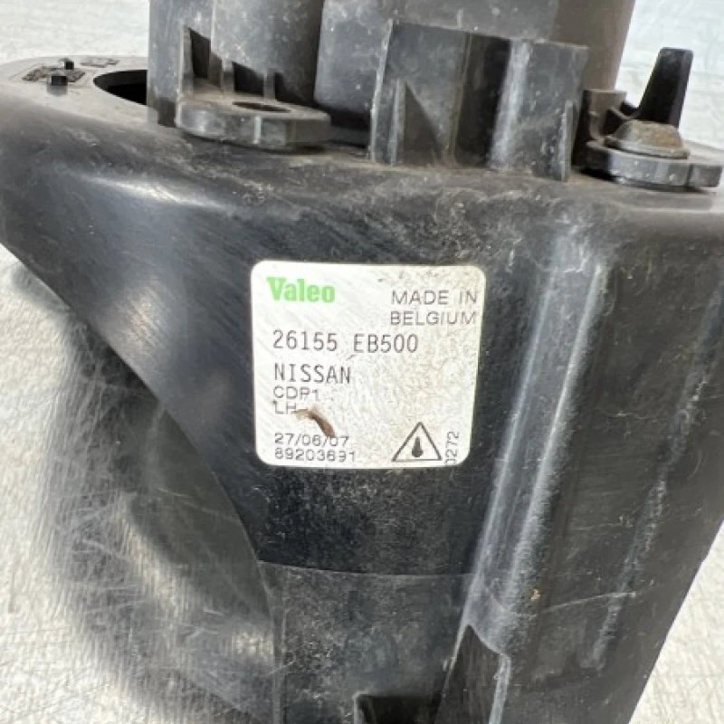 Proiector stanga / Nissan Navara D40 2009 / Caroserie, oglinzi si faruri