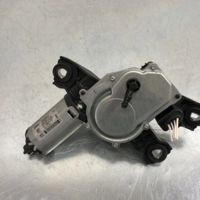 Motoras stergator haion / Volkswagen   2013 / Caroserie, oglinzi si faruri
