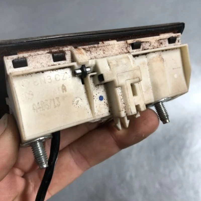 Camera mansalier / Volkswagen   2013 / Audio si electronice