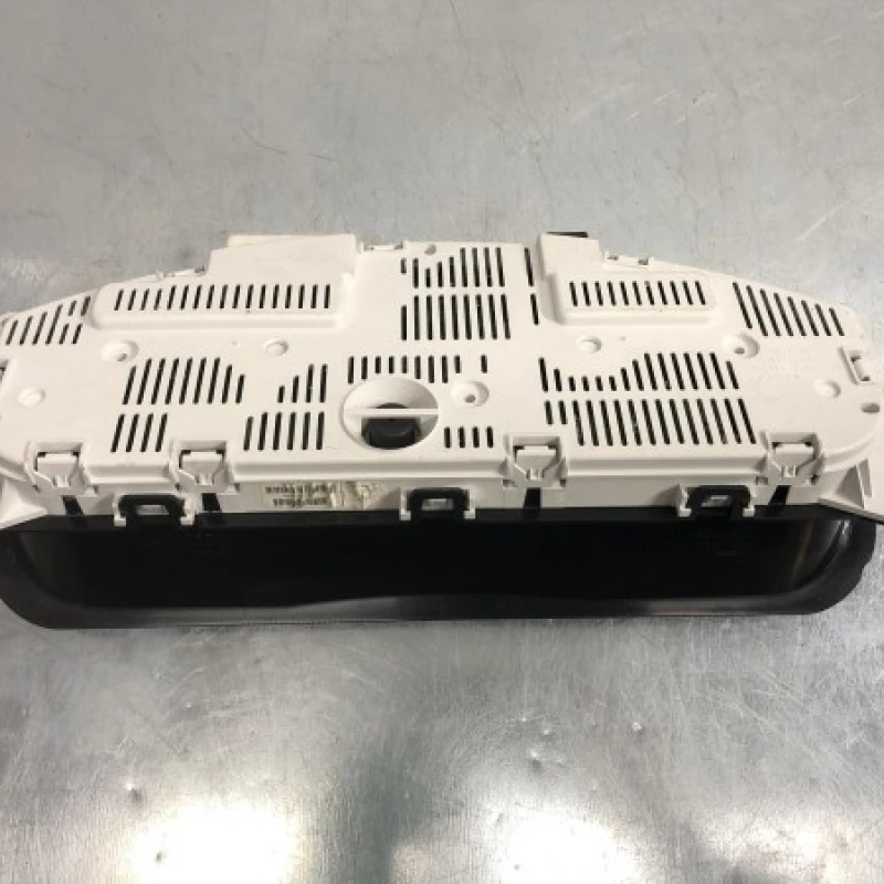 Ceas bord / Nissan   2009 / Audio si electronice