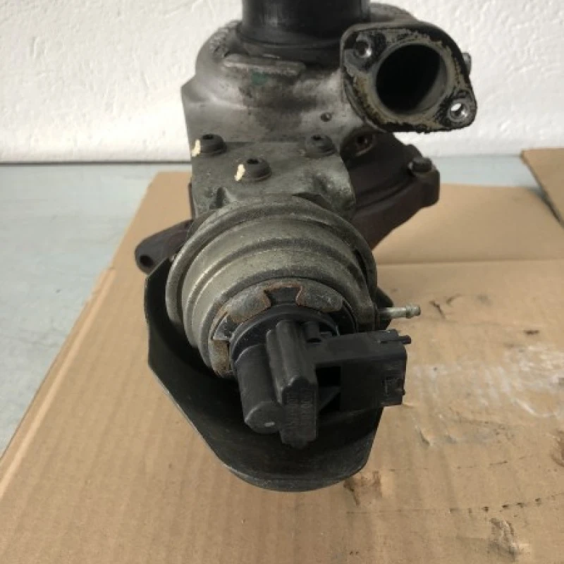 Turbosuflanta turbo turbina / Opel Insignia A 2009 / Motor, racire si evacuare