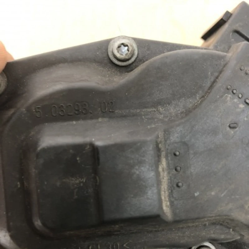 Clapeta de acceleratie / Opel Insignia A 2009 / Motor, racire si evacuare