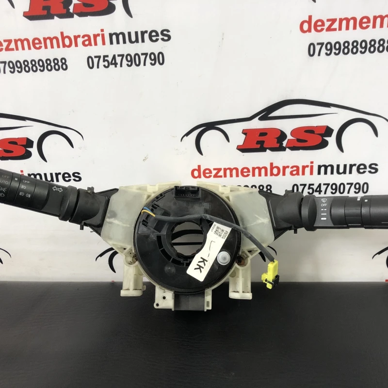 Spira volan cu manete / Nissan   2009 / Audio si electronice