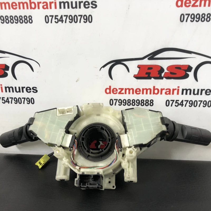 Spira volan cu manete / Nissan   2009 / Audio si electronice
