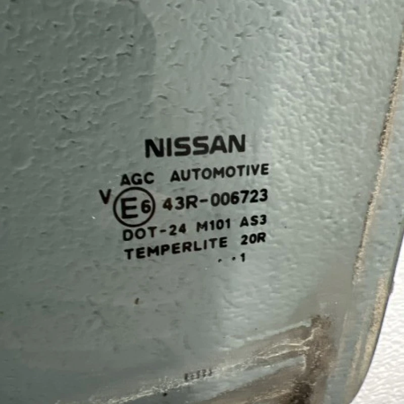 Geam stanga spate / Nissan   2011 / Caroserie, oglinzi si faruri