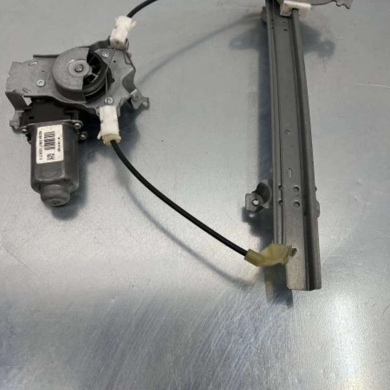Macara geam dreapta spate / Nissan Qashqai J10 +2 2011 / Caroserie, oglinzi si faruri