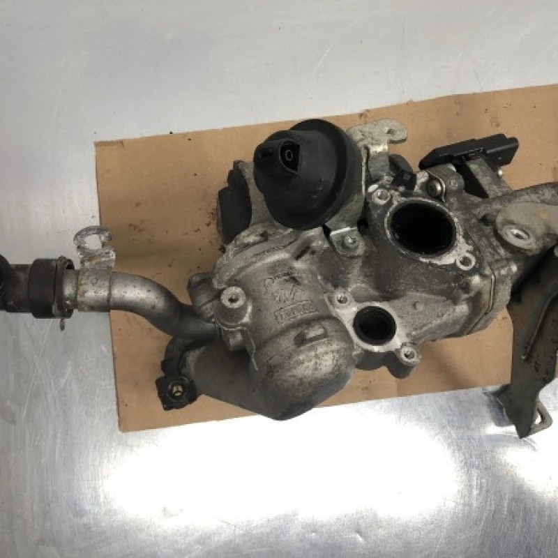 Racitor gaze egr / Ford Focus MK3 2011 / Motor, racire si evacuare