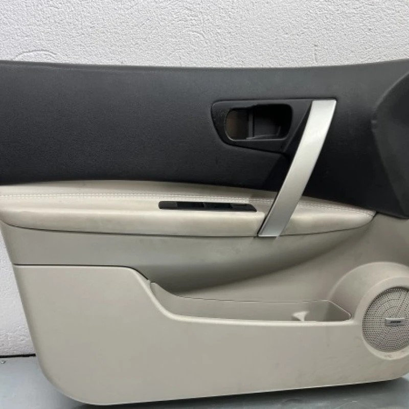 Panou tapiterie usa stanga fata / Nissan Qashqai J10 +2 2011 / Interior
