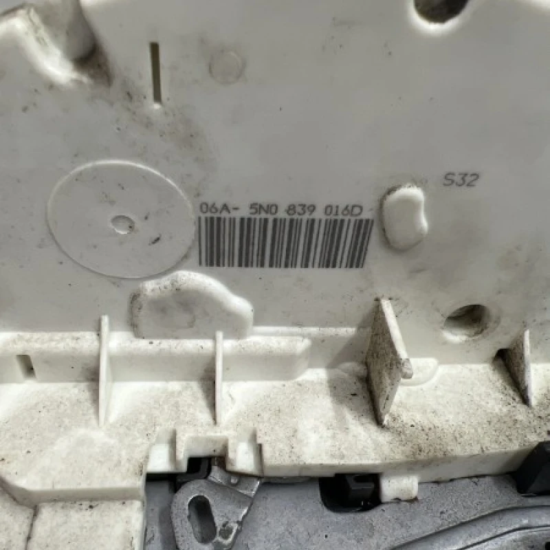 Iala broasca usa dreapta spate / Volkswagen   2011 / Caroserie, oglinzi si faruri