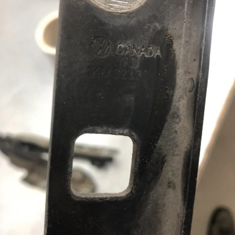 Balamale capota / Volkswagen Golf Plus MK6 2012 / Caroserie, oglinzi si faruri