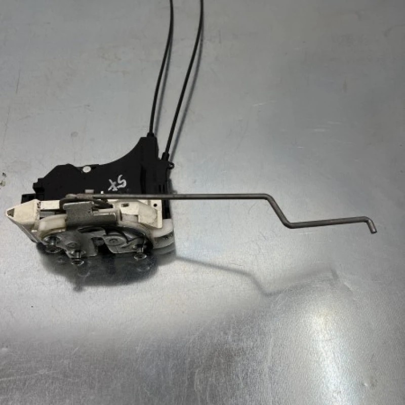 Iala broasca usa stanga fata / Mitsubishi Outlander Outlander 2011 / Caroserie, oglinzi si faruri