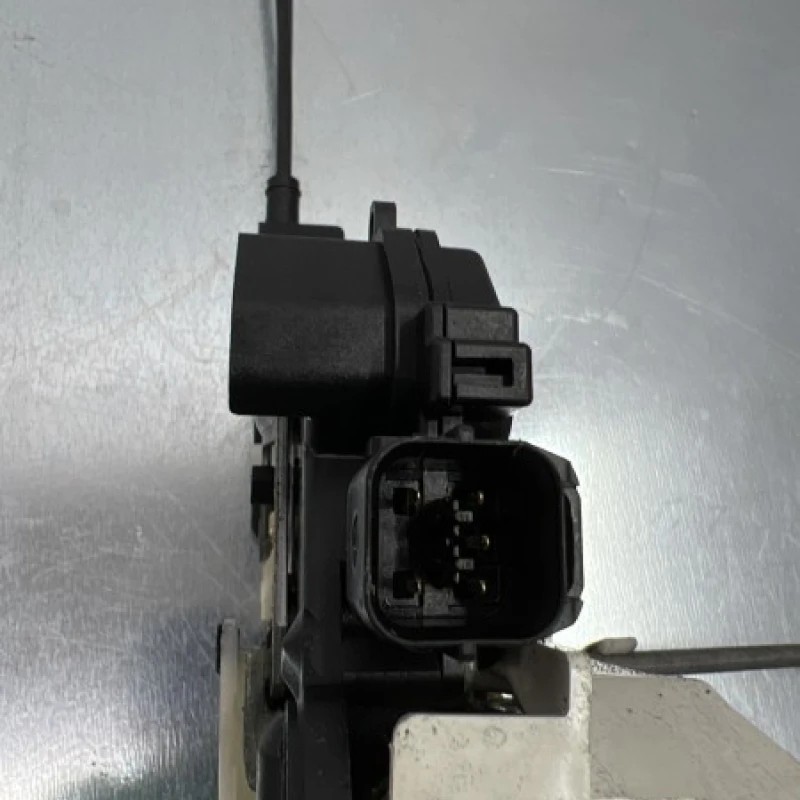 Iala broasca usa stanga fata / Mitsubishi Outlander Outlander 2011 / Caroserie, oglinzi si faruri