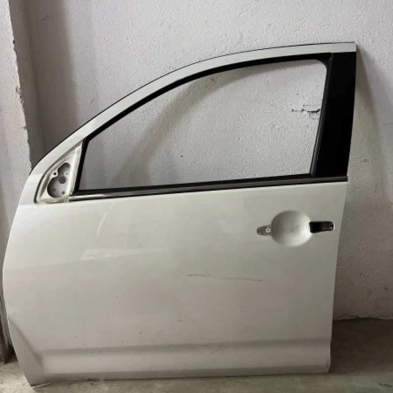Usa stanga fata Mitsubishi 