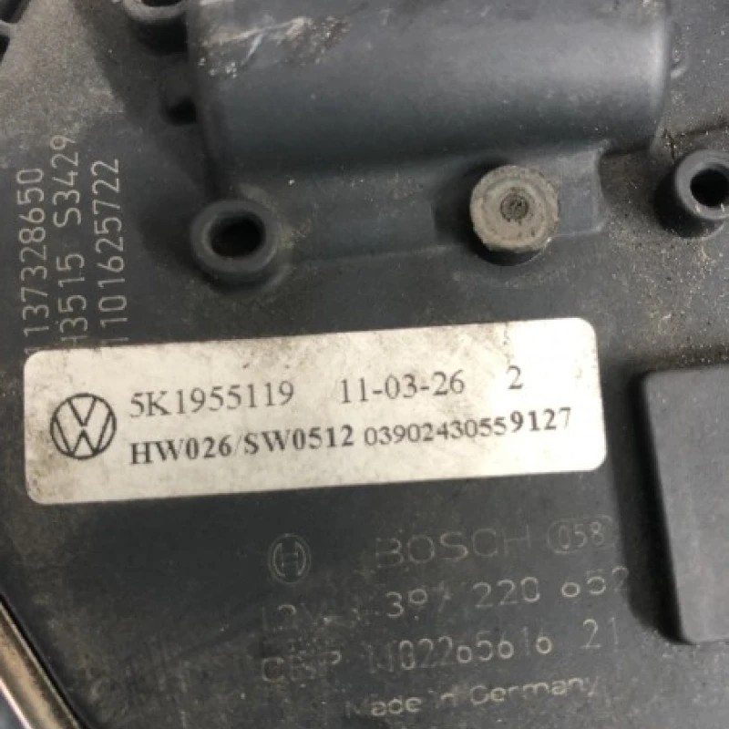 Motoras stergatoare parbriz / Volkswagen Golf MK6 2011 / Caroserie, oglinzi si faruri