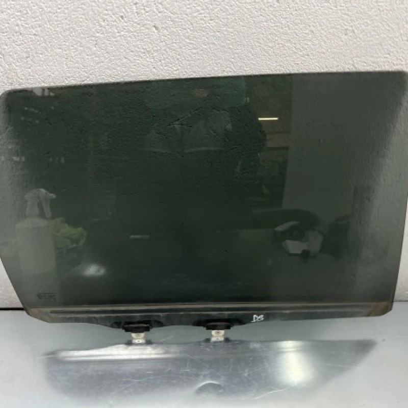 Geam dreapta spate / Mitsubishi Outlander Outlander 2011 / Caroserie, oglinzi si faruri