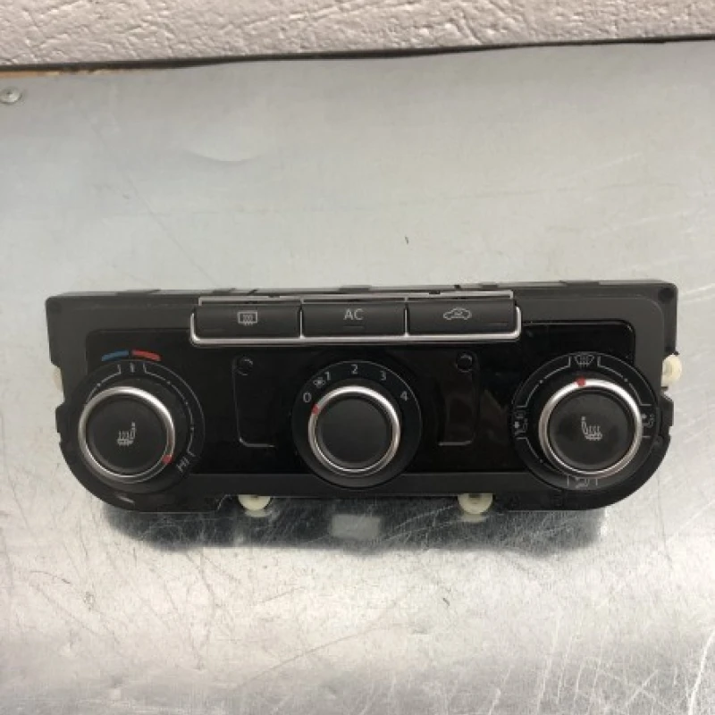 Panou climatronic / Volkswagen Golf Plus MK6 2012 / Climatizare