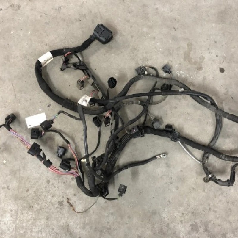 Instalatie electrica motor / Volkswagen Golf Plus MK6 2012 / Audio si electronice