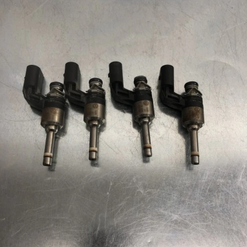 Injector / Volkswagen Golf Plus MK6 2012 / Motor, racire si evacuare