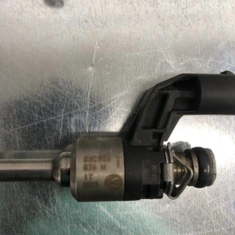 Injector / Volkswagen Golf Plus MK6 2012 / Motor, racire si evacuare