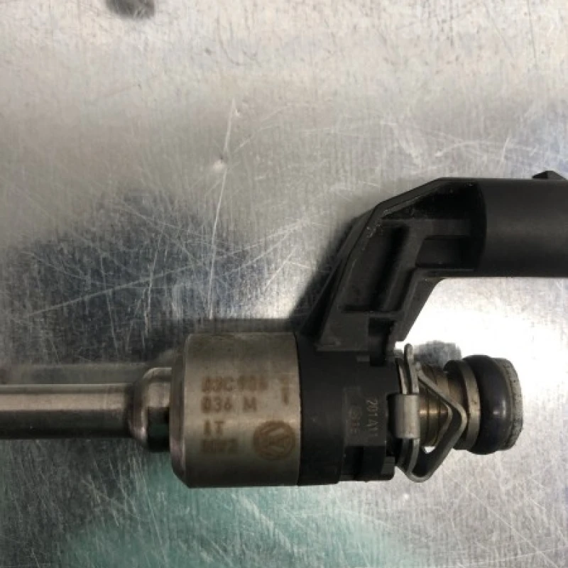 Injector / Volkswagen Golf Plus MK6 2012 / Motor, racire si evacuare