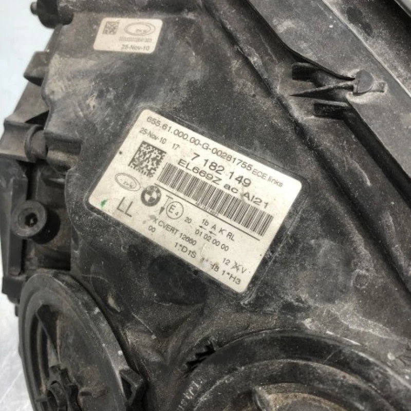 Far stanga xenon / BMW Seria 7 F01 2011 / Caroserie, oglinzi si faruri
