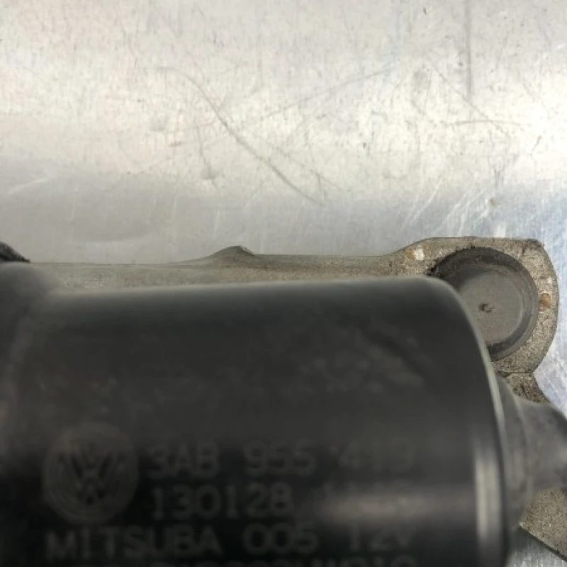 Ansamblu stergatoare cu motoras / Volkswagen   2013 / Caroserie, oglinzi si faruri