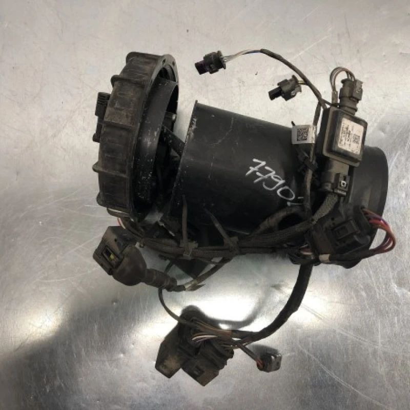 Incalzitor ad blue / Volkswagen Sharan 7N 2014 / Motor, racire si evacuare