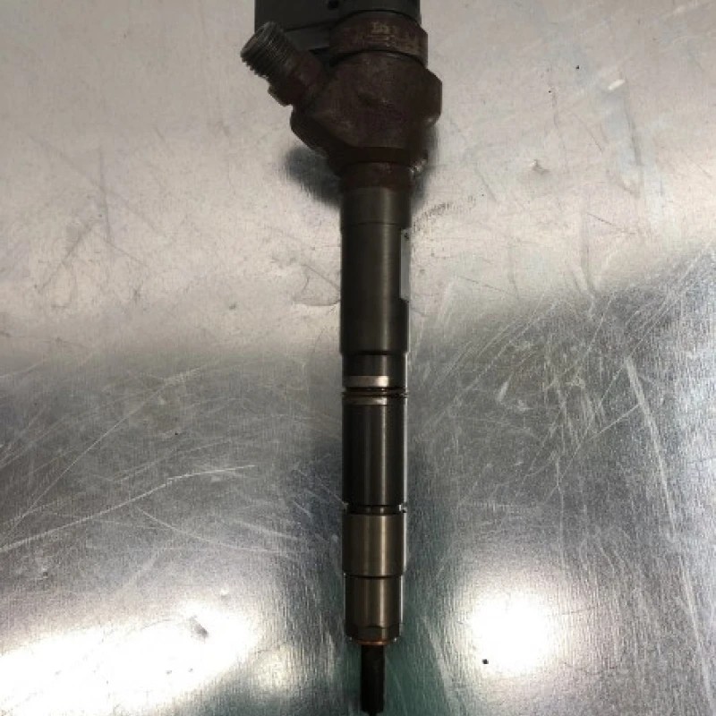 Injector / Volkswagen Golf MK6 2011 / Motor, racire si evacuare