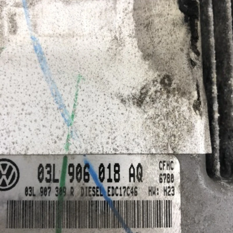 Calculator motor ecu / Volkswagen Golf MK6 2011 / Audio si electronice