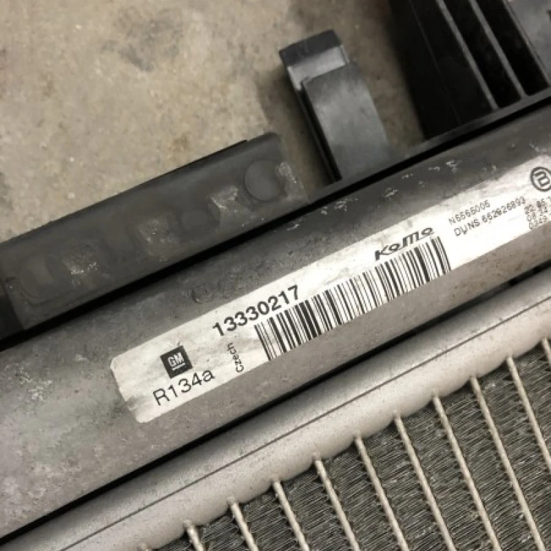 Radiator clima / Opel Insignia A 2009 / Motor, racire si evacuare