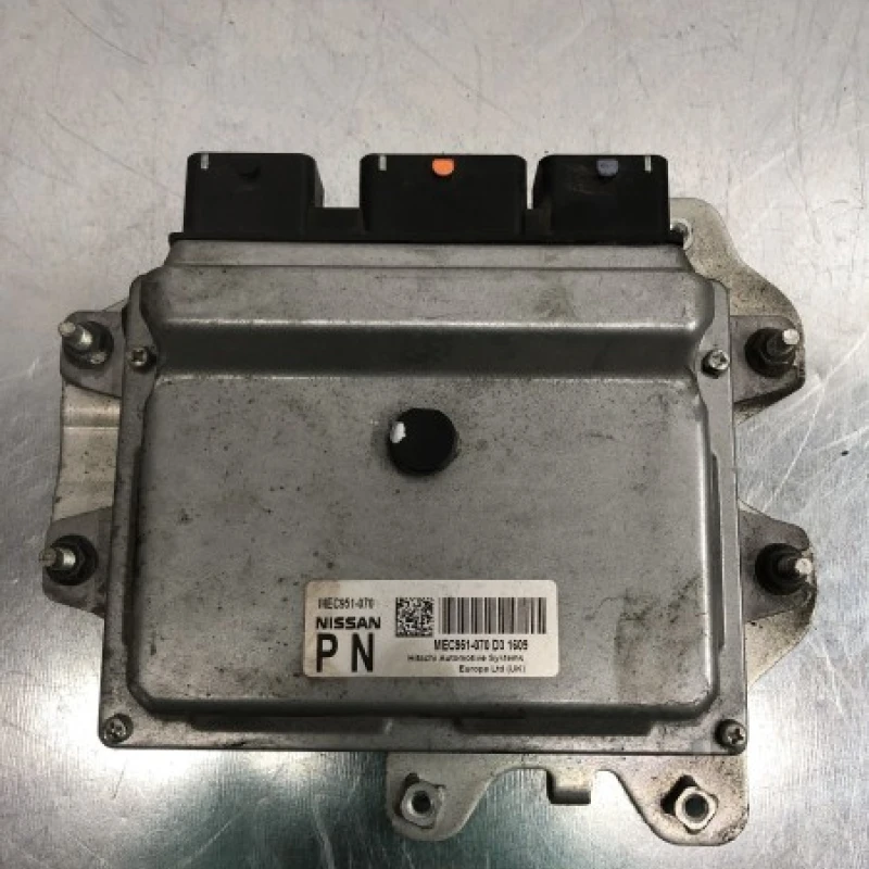 Calculator motor ecu Nissan 