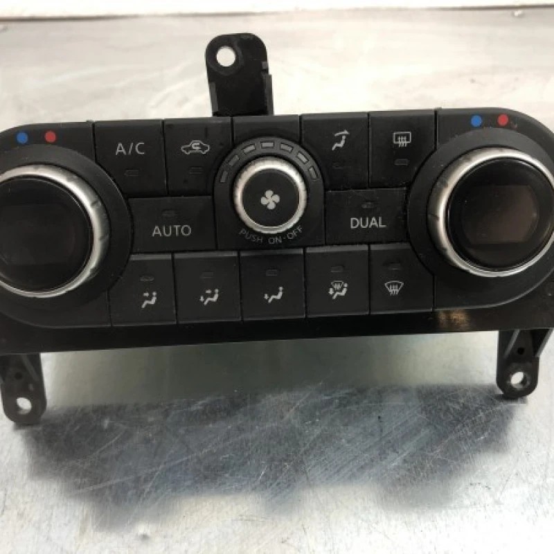 Panou climatronic Nissan Qashqai J10 +2 2011