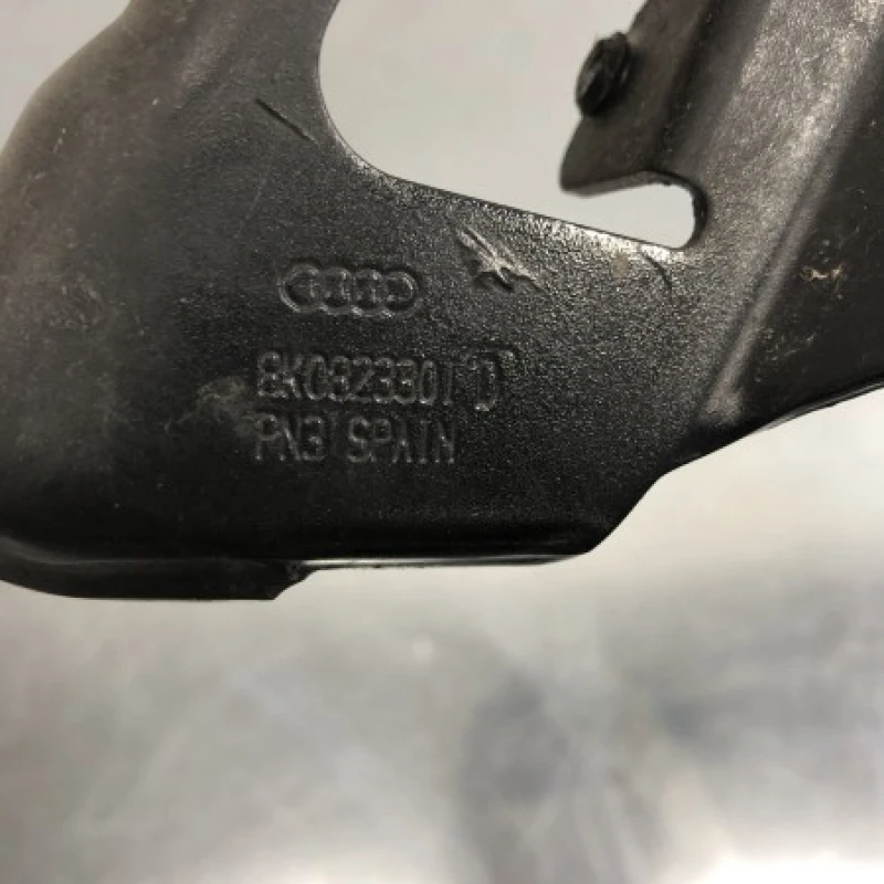 Balamale capota / Audi A4 B8 2010 / Caroserie, oglinzi si faruri