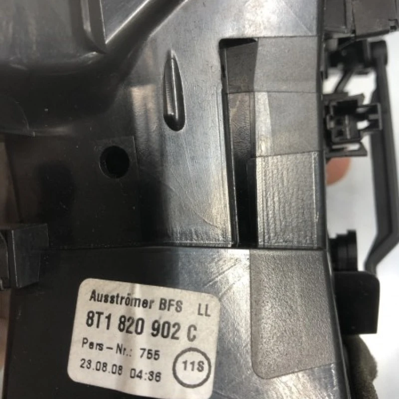Grila aer bord / Audi A4 B8 2010 / Interior