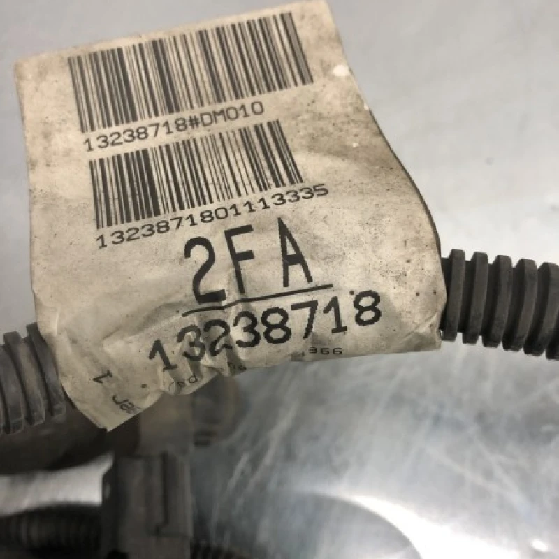 Instalatie senzori parcare fata cu senzori / Opel Insignia A 2013 / Audio si electronice