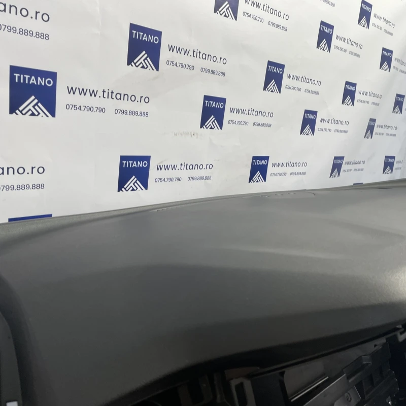 Plansa bord / Nissan Leaf ZE1 2019 / Interior