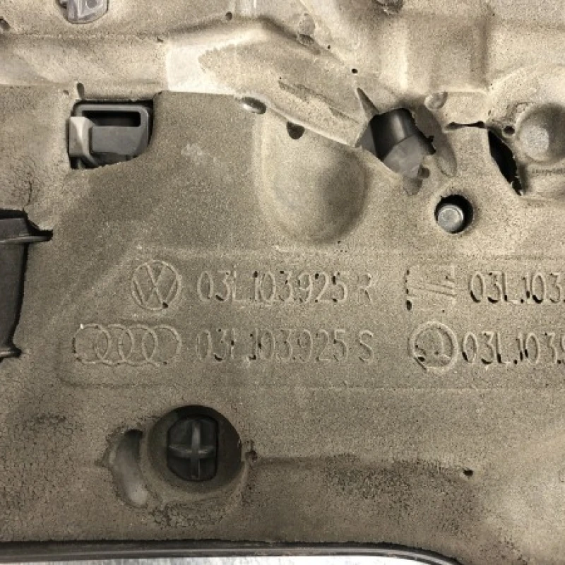 Capac motor / Volkswagen Sharan 7N 2014 / Motor, racire si evacuare