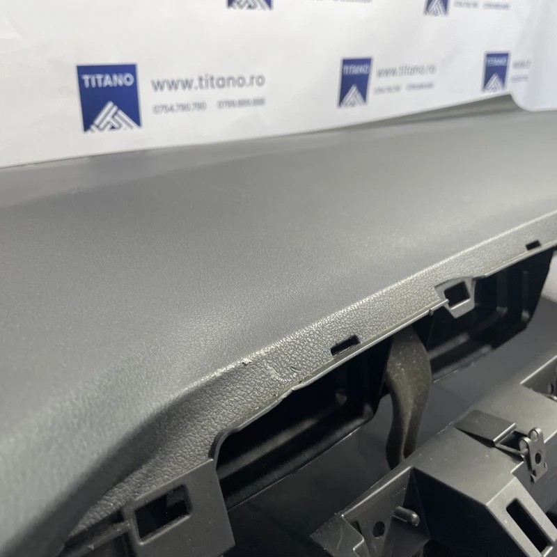 Plansa bord / Nissan Leaf ZE1 2019 / Interior